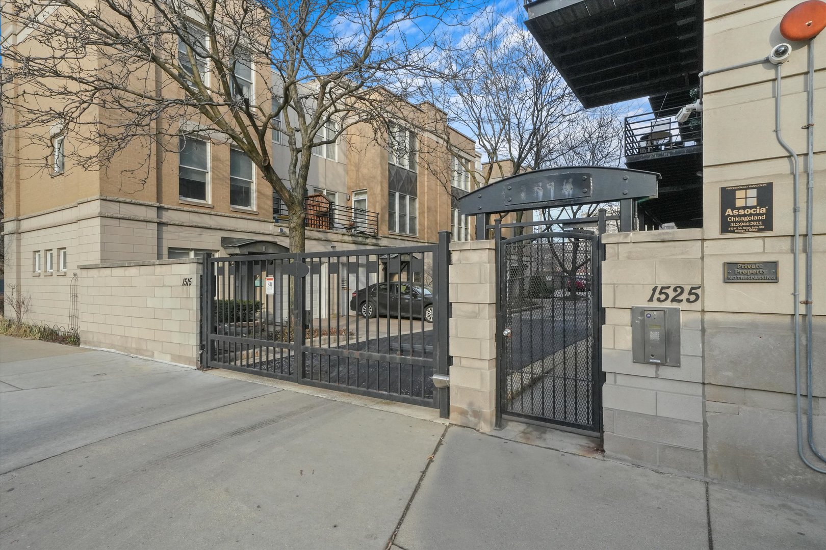 1525 S Michigan Avenue Unit: 204