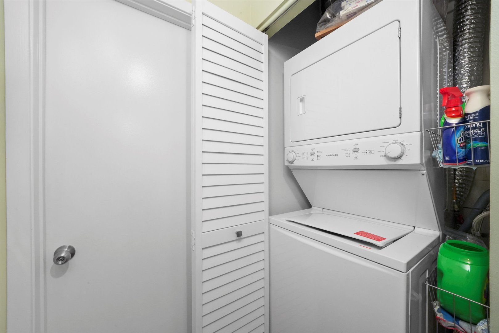 1525 S Michigan Avenue Unit: 204