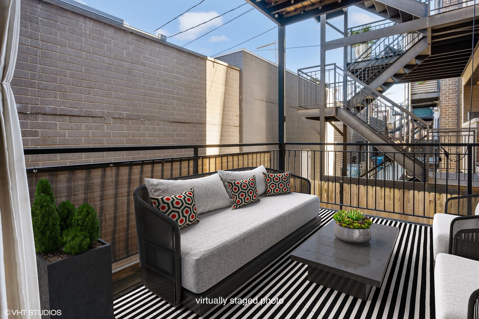 1516 W Huron Street Unit: 1