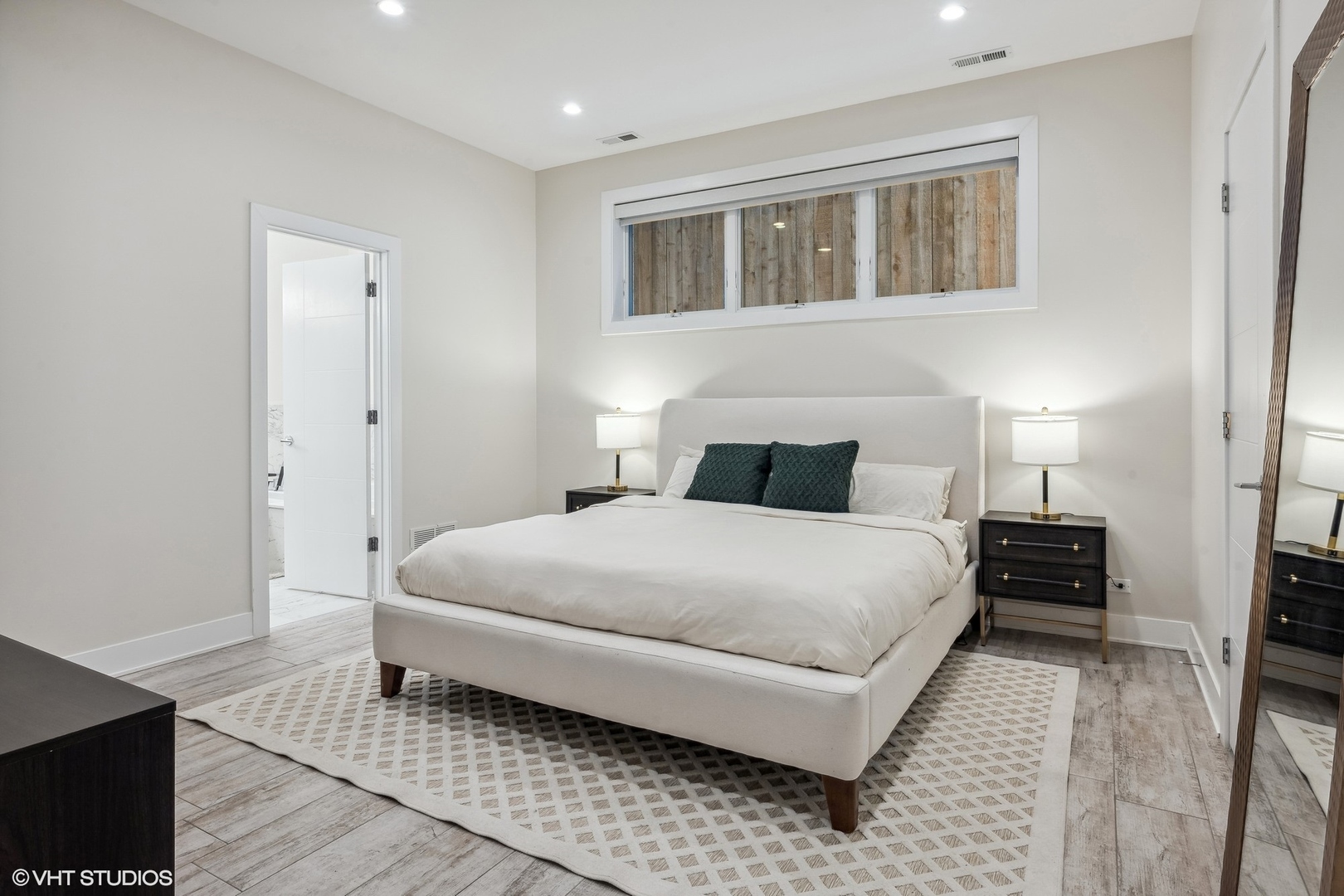 1516 W Huron Street Unit: 1