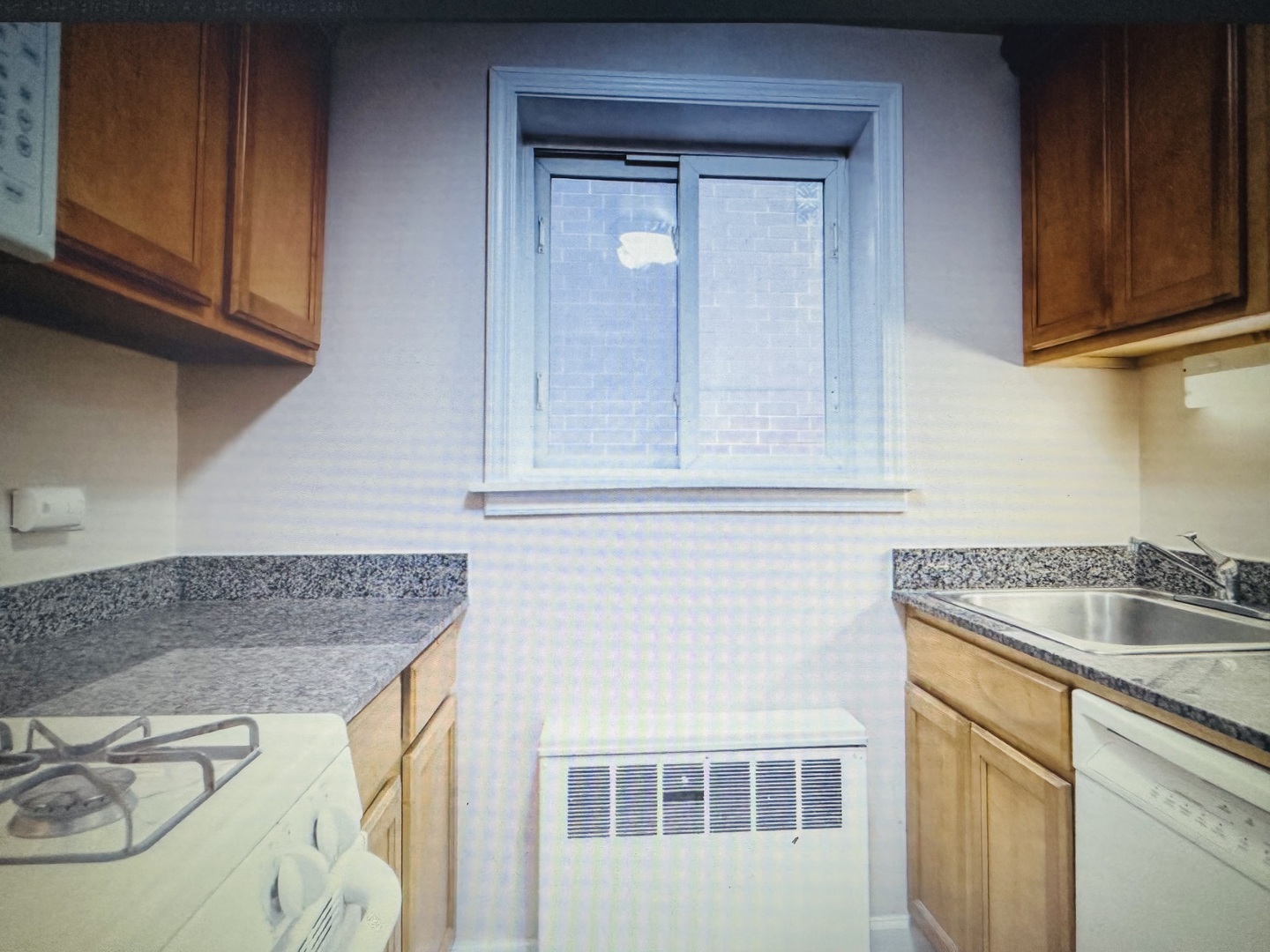 4044 N California Avenue Unit: 204