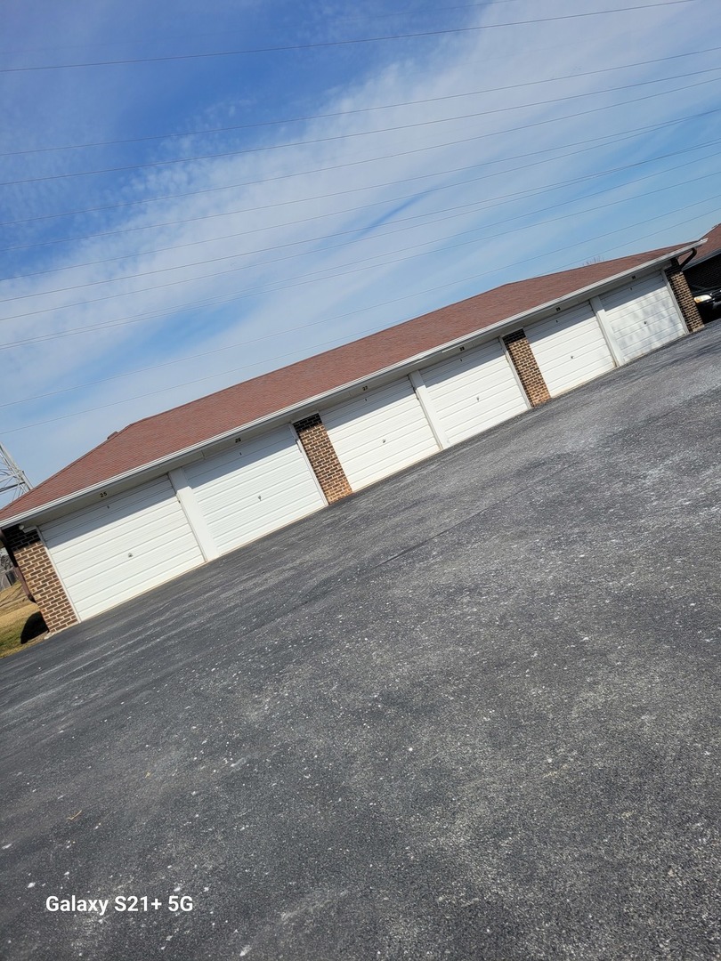 9016 W 140th Street W Unit: 3A