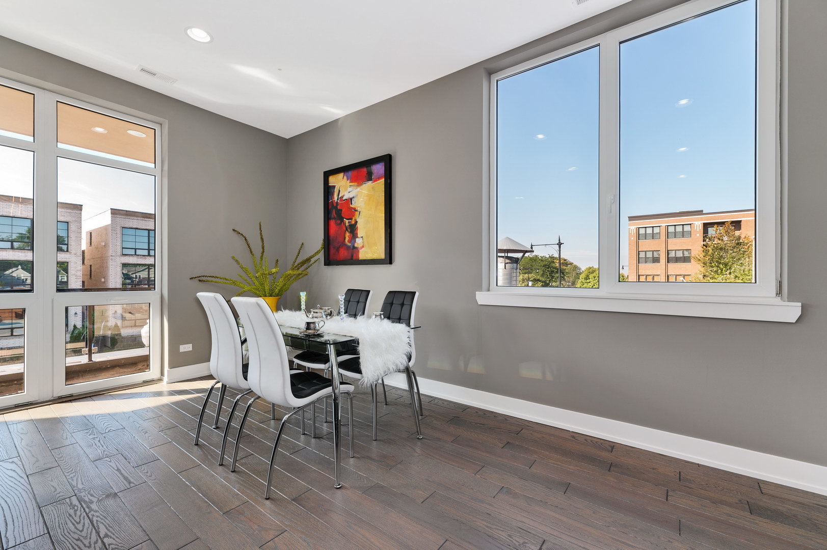 2444 W Irving Park Road Unit: 2E