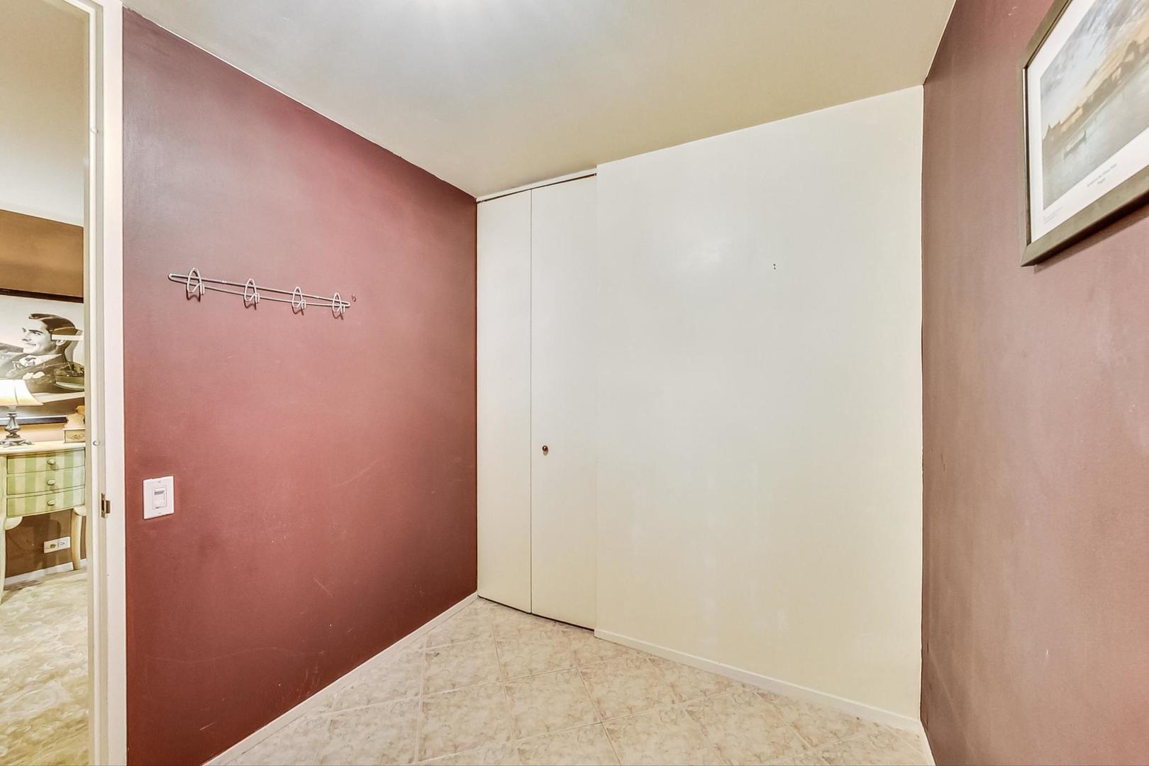 680 N Lake Shore Drive Unit: 416