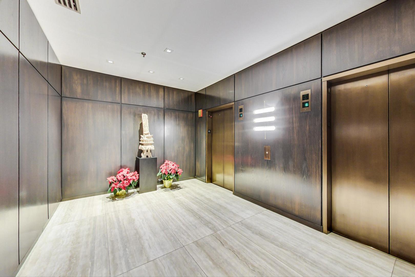 680 N Lake Shore Drive Unit: 416