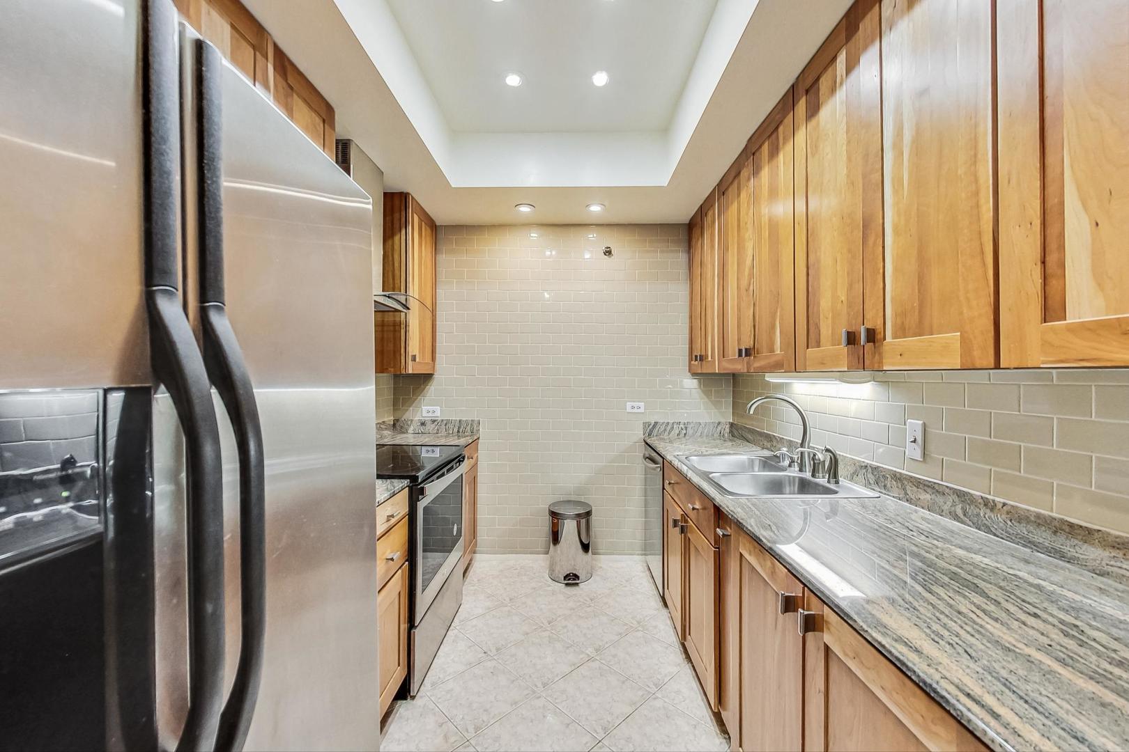 680 N Lake Shore Drive Unit: 416