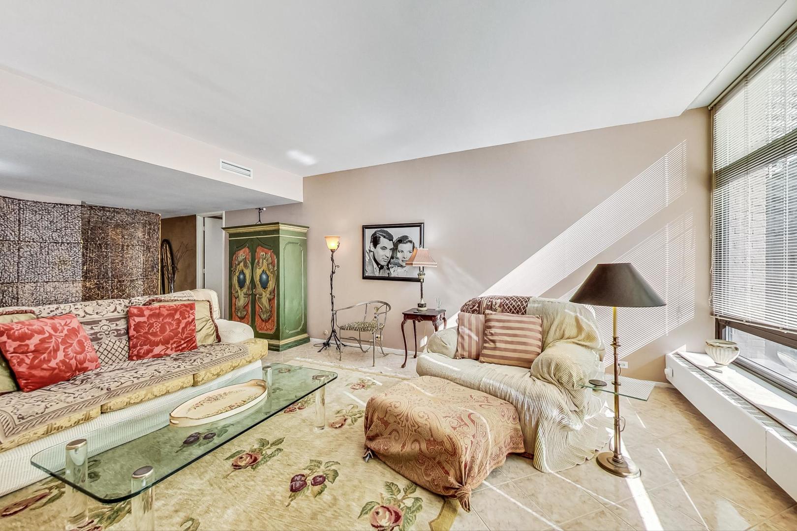 680 N Lake Shore Drive Unit: 416