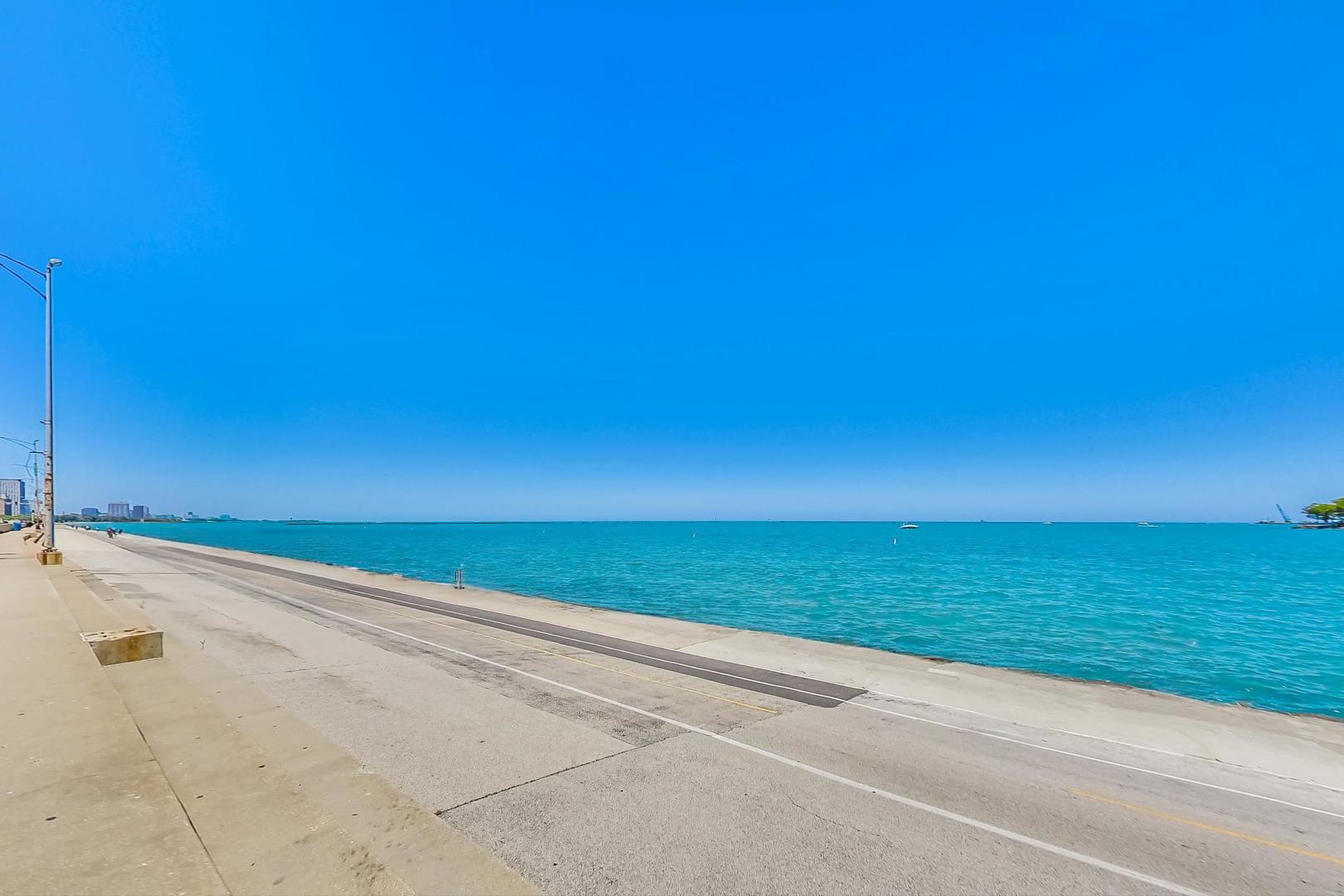 680 N Lake Shore Drive Unit: 416