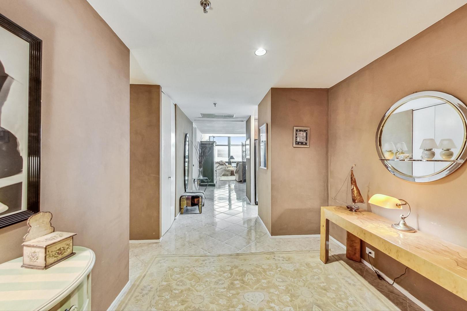 680 N Lake Shore Drive Unit: 416