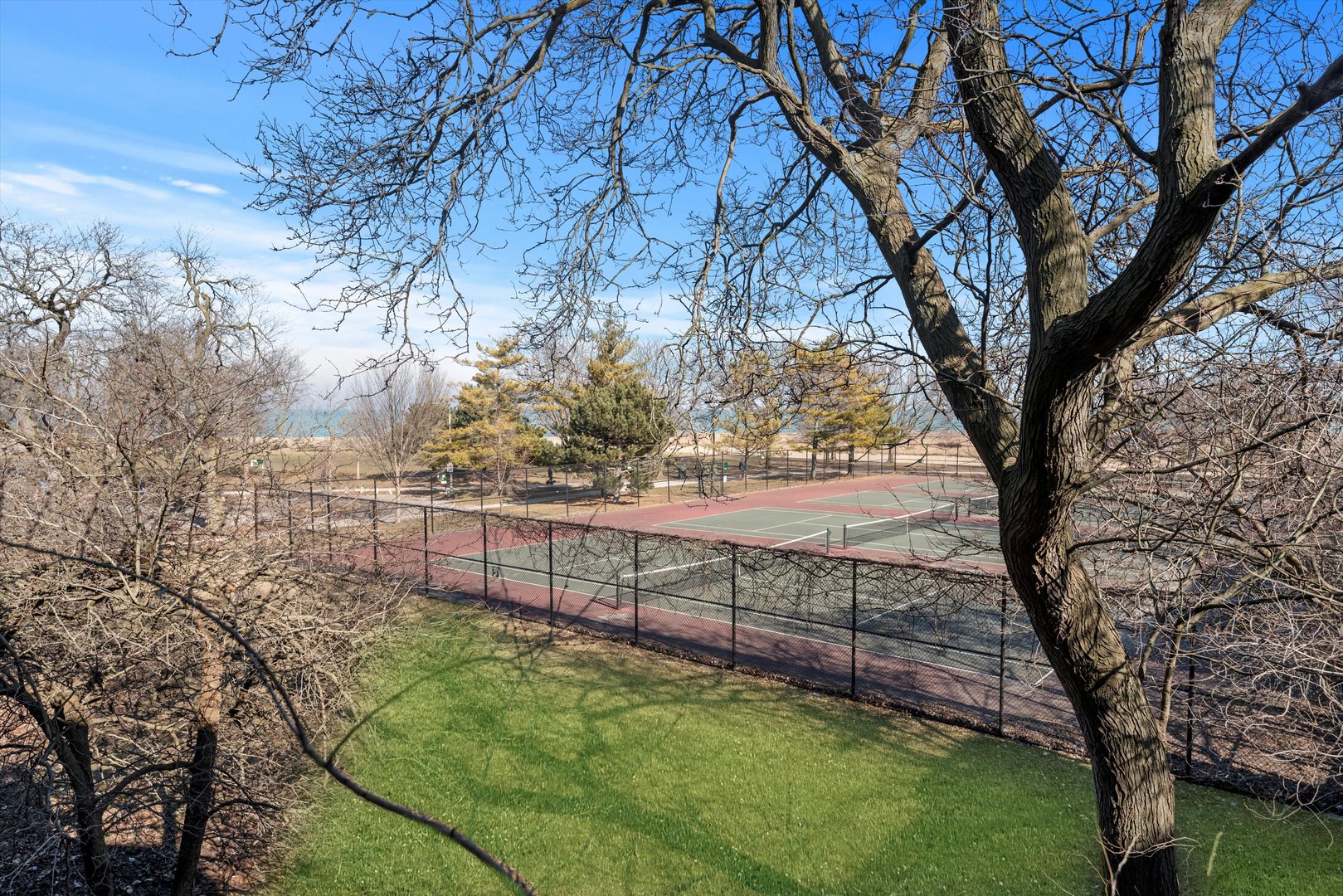 1125 W Farwell Avenue Unit: E2