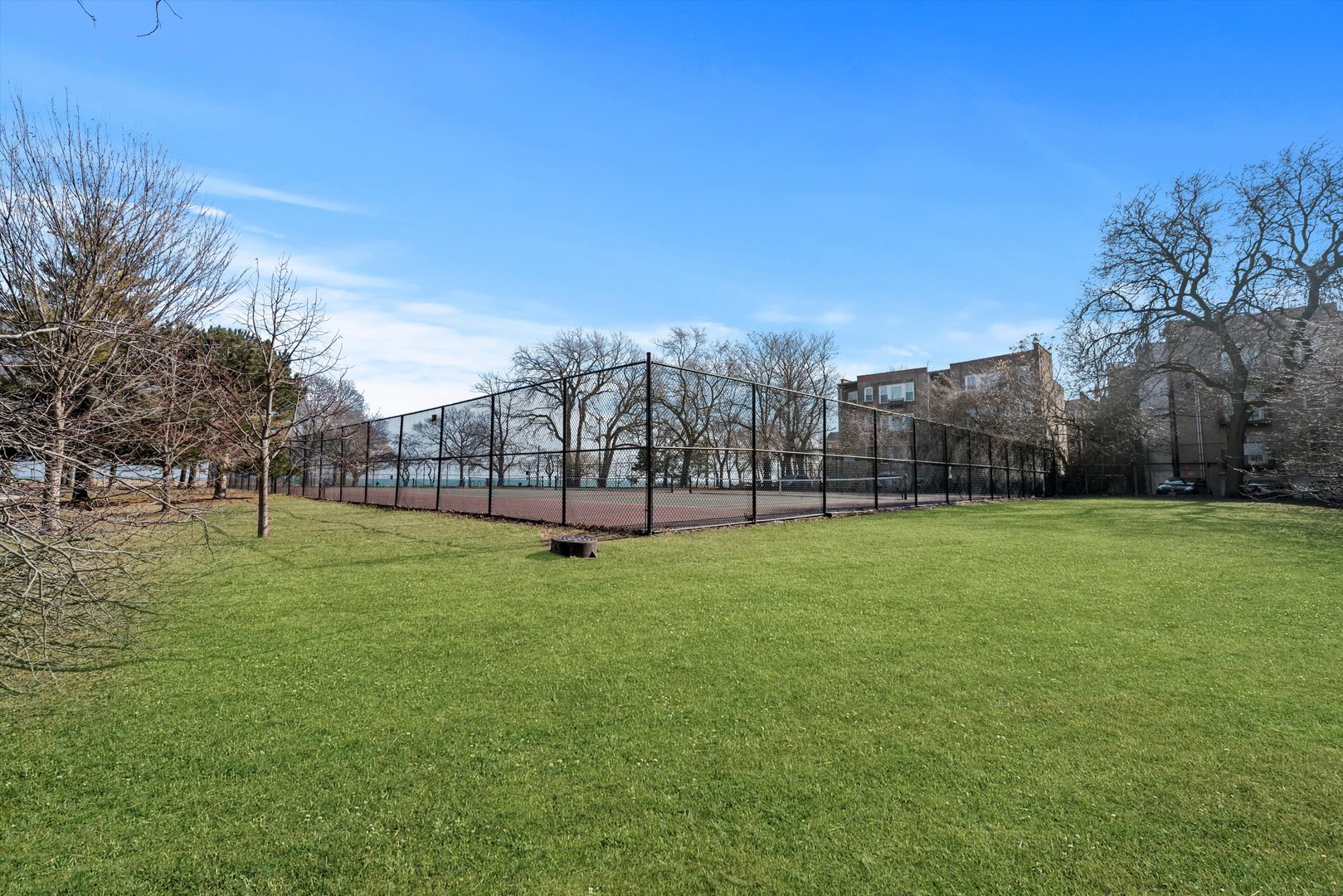 1125 W Farwell Avenue Unit: E2