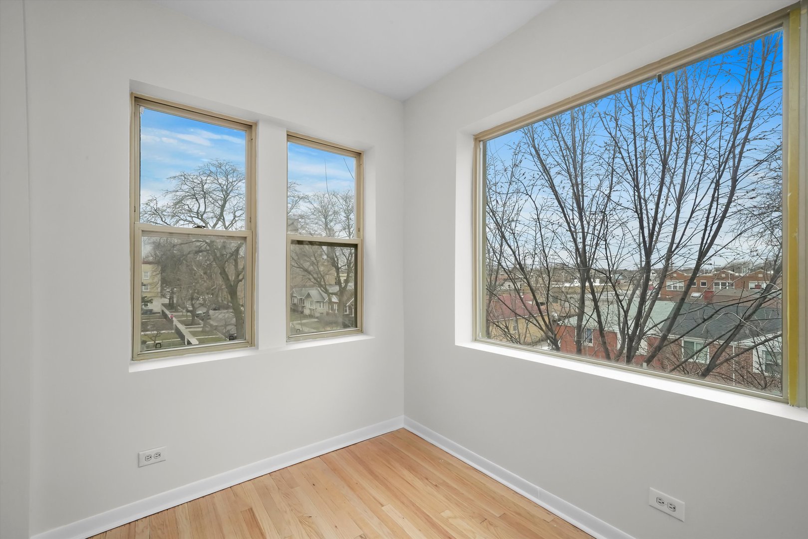 4845 N HARDING Avenue Unit: 3