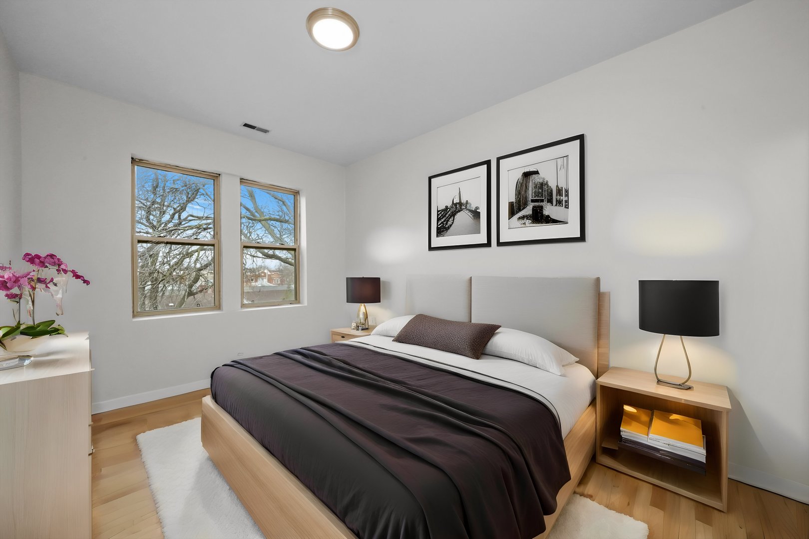 4845 N HARDING Avenue Unit: 3