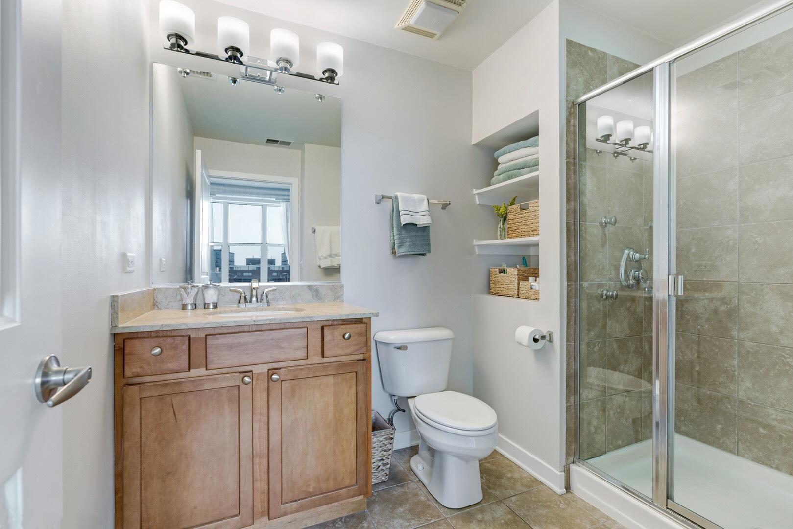 1228 W MONROE Street Unit: 501