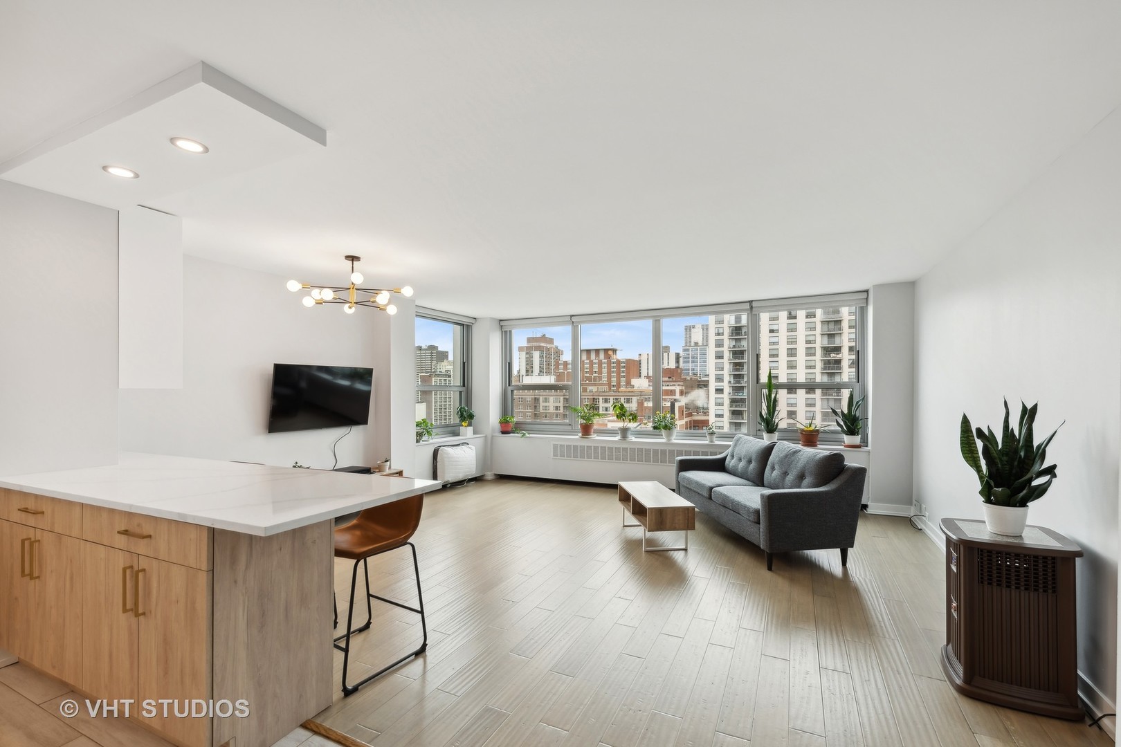 1255 N Sandburg Terrace Unit: 1906E