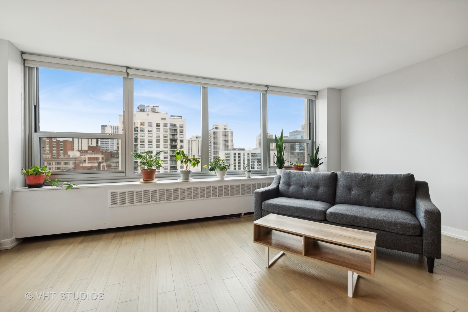 1255 N Sandburg Terrace Unit: 1906E