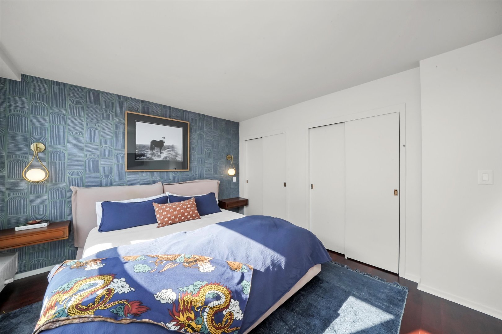 3900 N Lake Shore Drive Unit: 16D