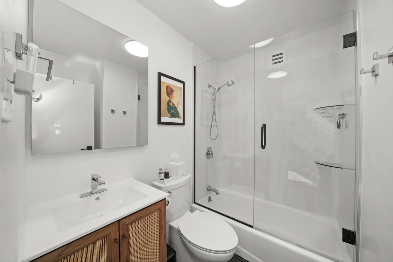 3900 N Lake Shore Drive Unit: 16D