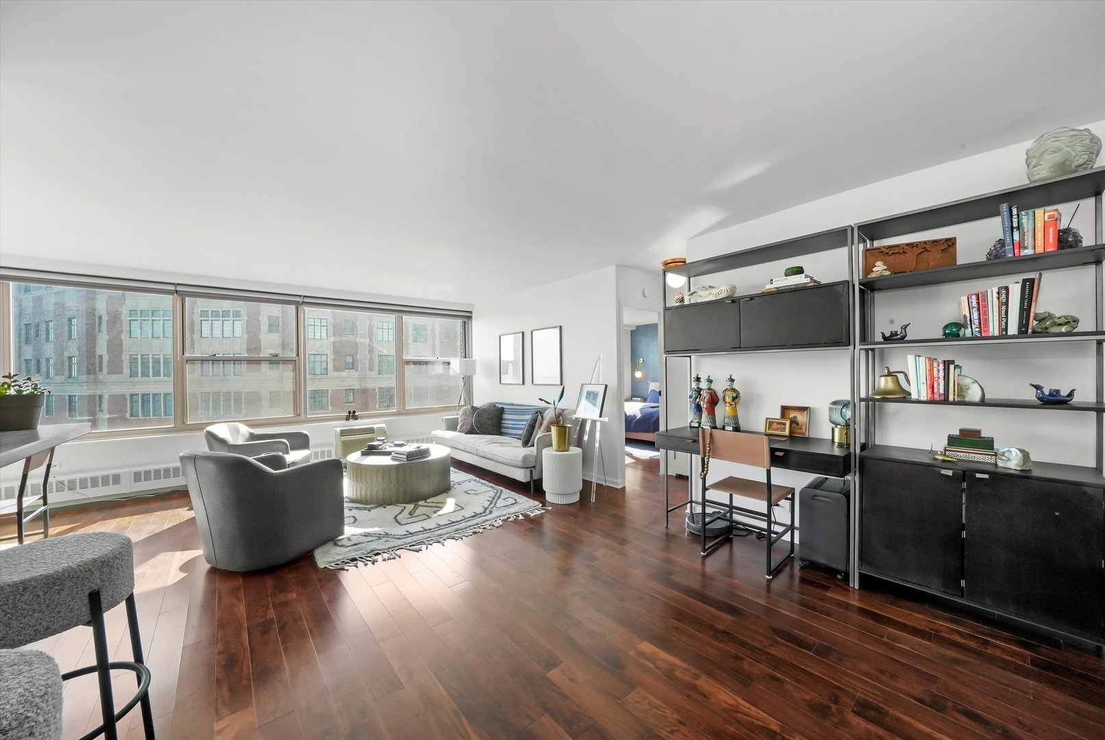 3900 N Lake Shore Drive Unit: 16D