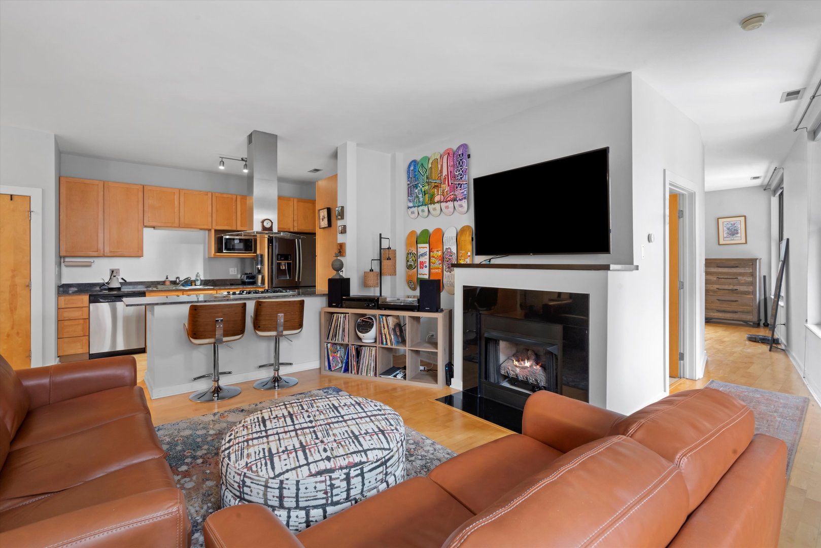 1601 S HALSTED Street Unit: 201