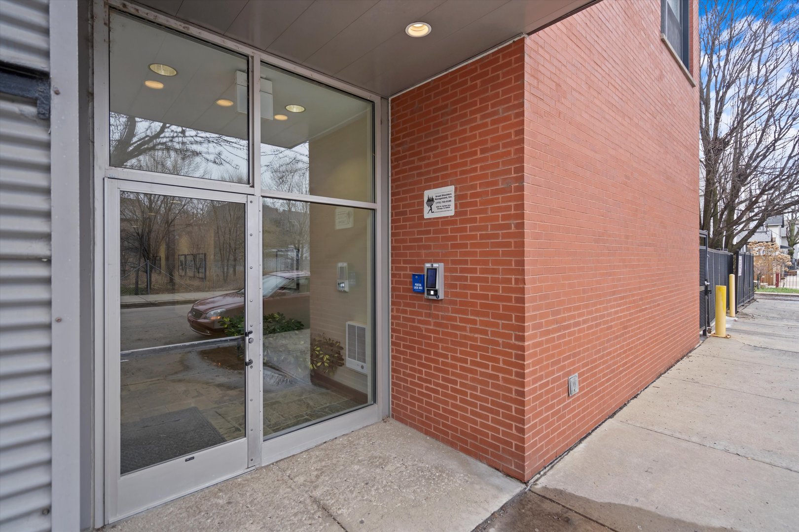 1601 S HALSTED Street Unit: 201