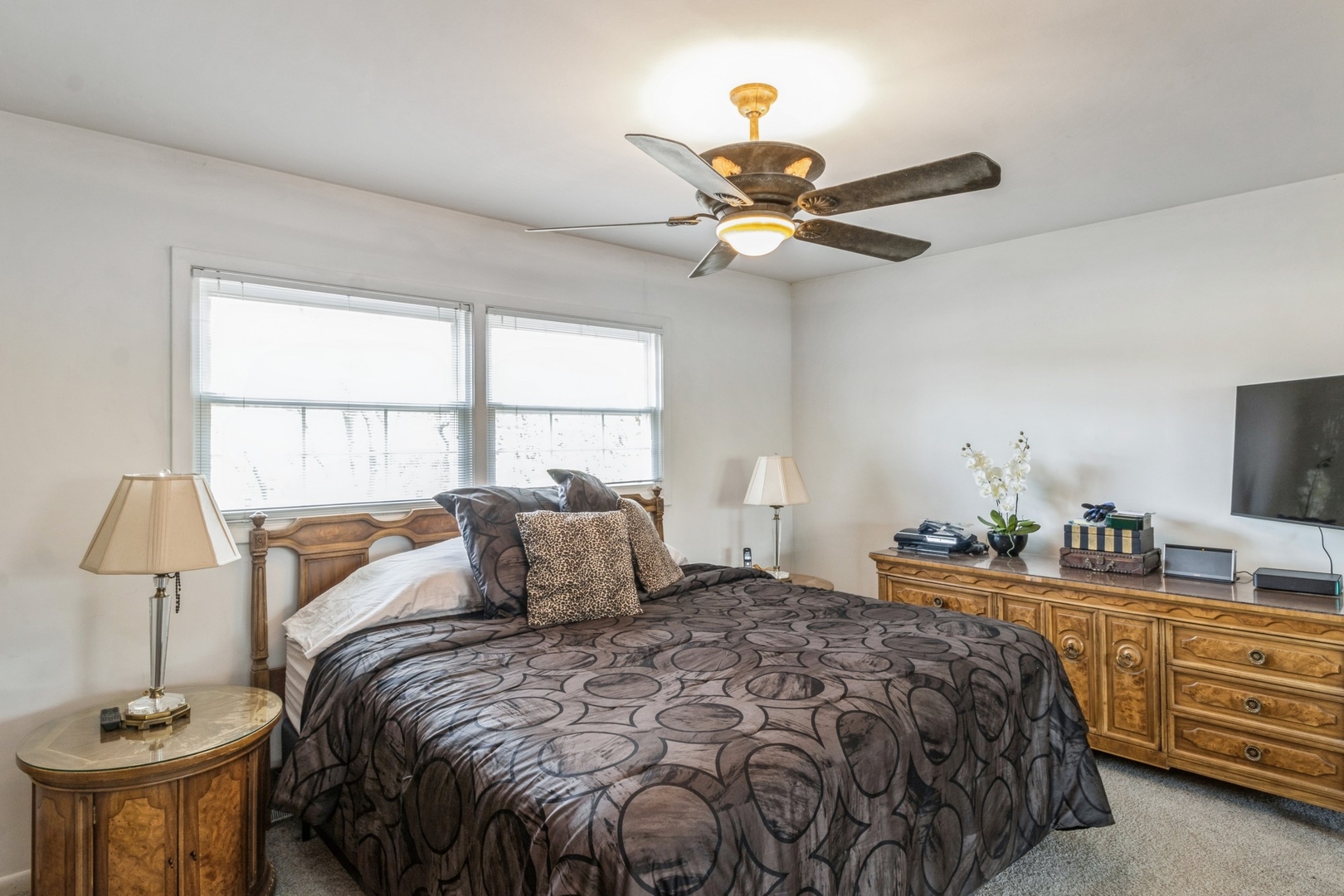 2406 E Michael Manor Lane