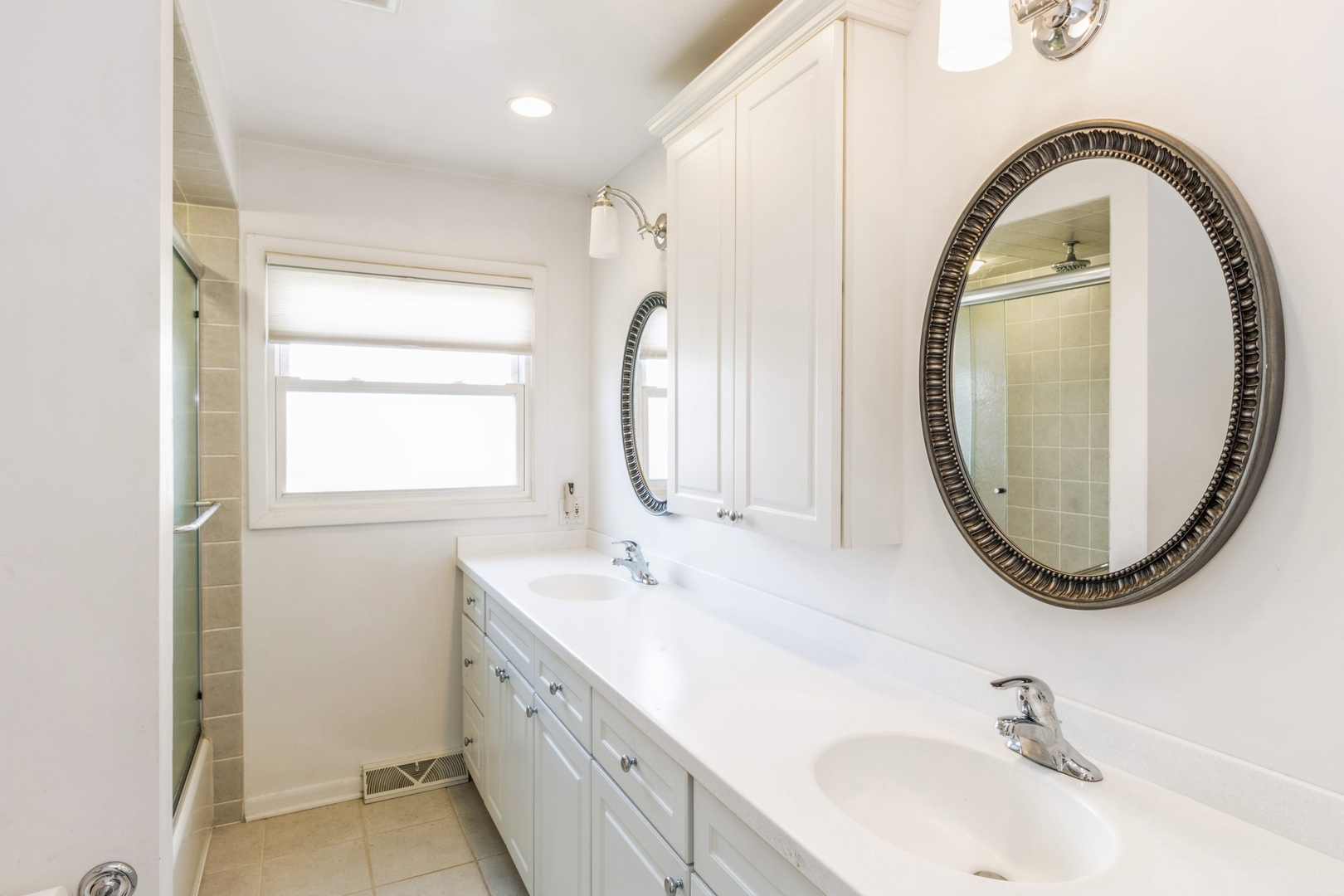 2406 E Michael Manor Lane