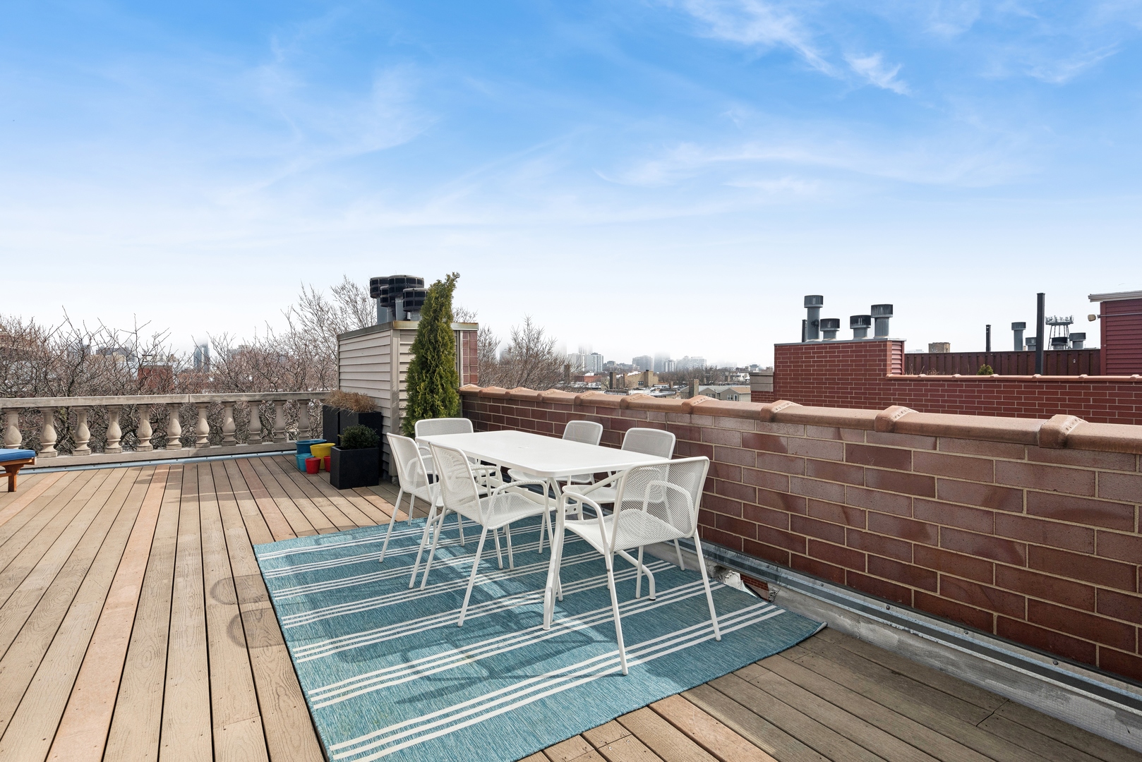 2946 N SHEFFIELD Avenue Unit: 4S