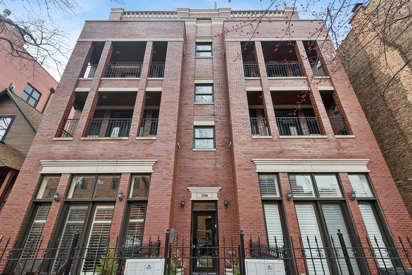 2946 N SHEFFIELD Avenue Unit: 4S