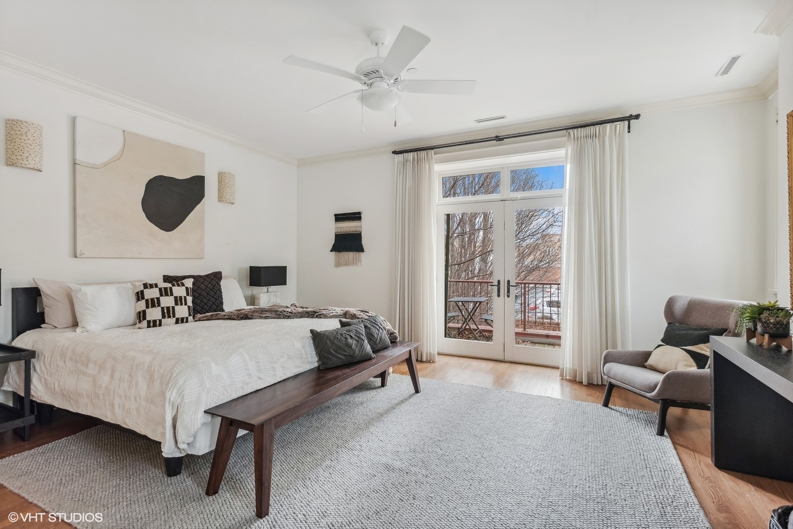 510 W Arlington Place