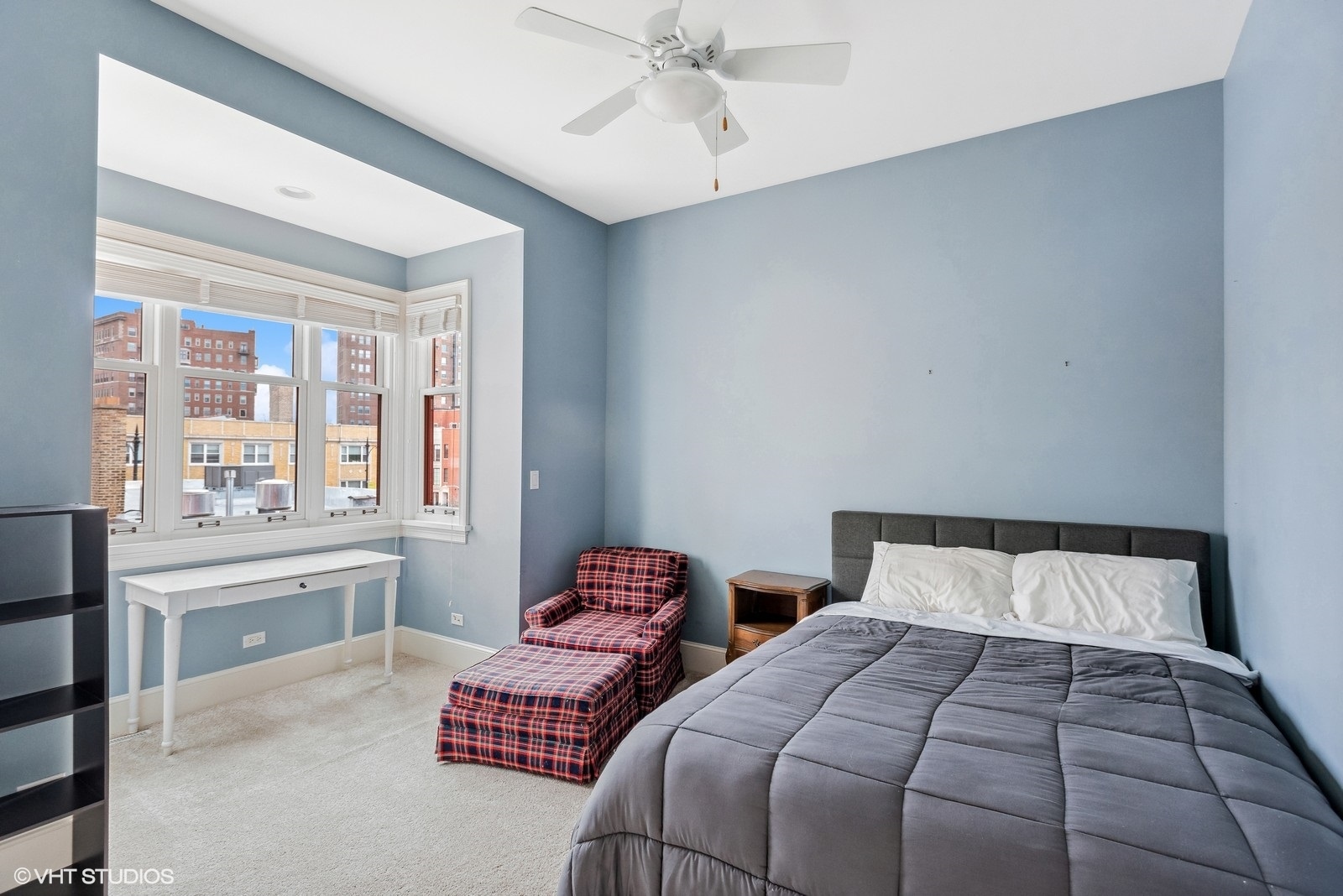 510 W Arlington Place