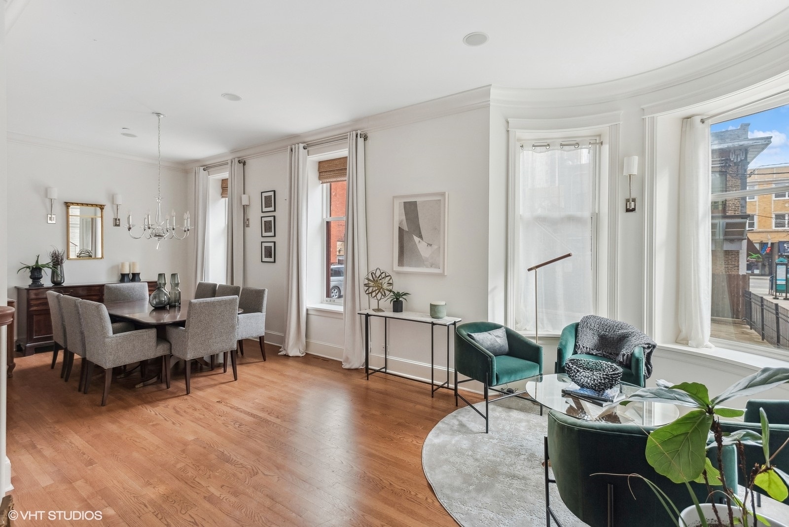 510 W Arlington Place