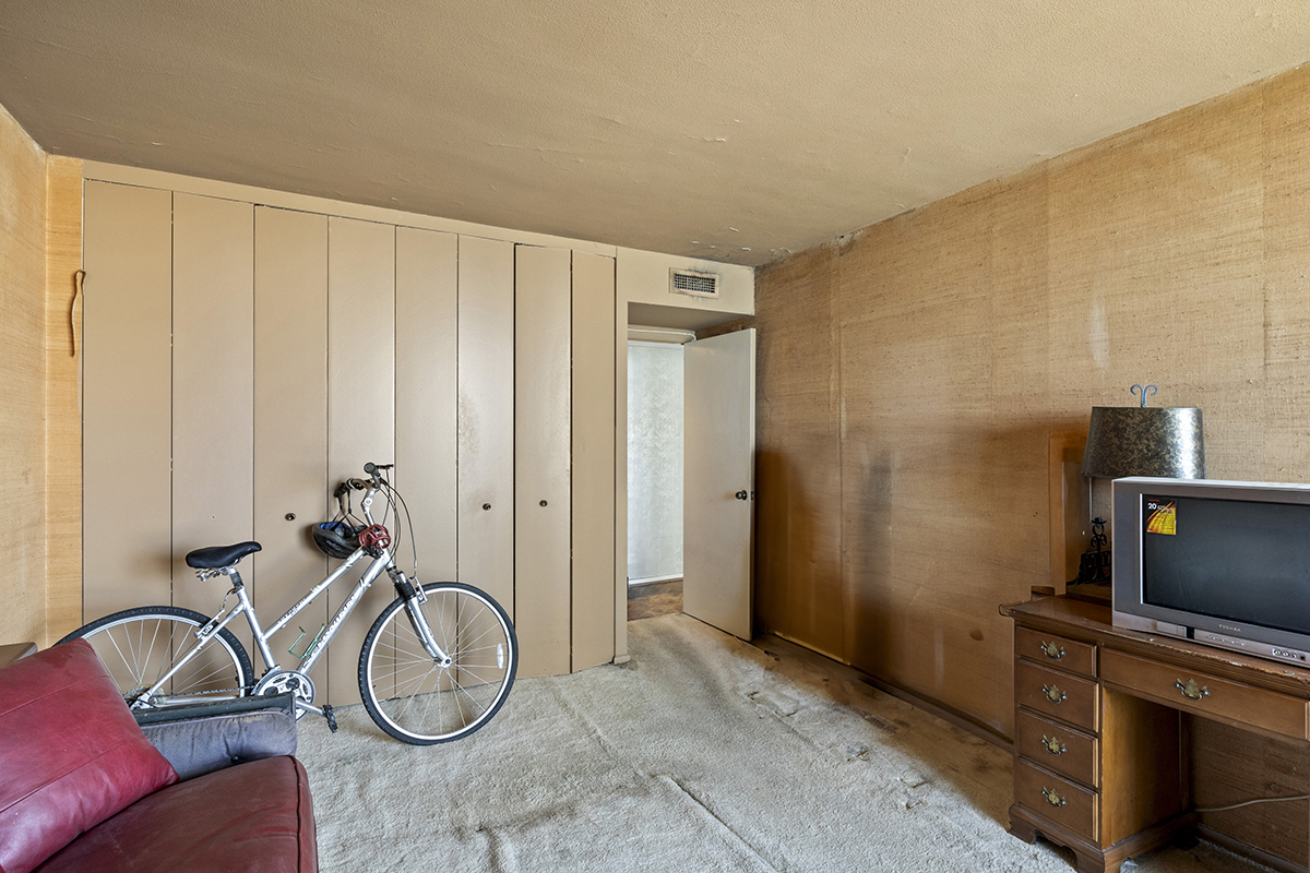 5901 N Sheridan Road Unit: 13B