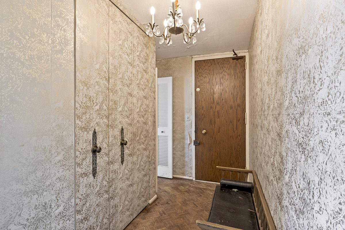 5901 N Sheridan Road Unit: 13B