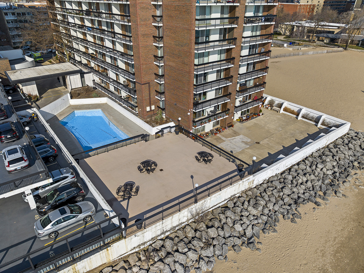 5901 N Sheridan Road Unit: 13B