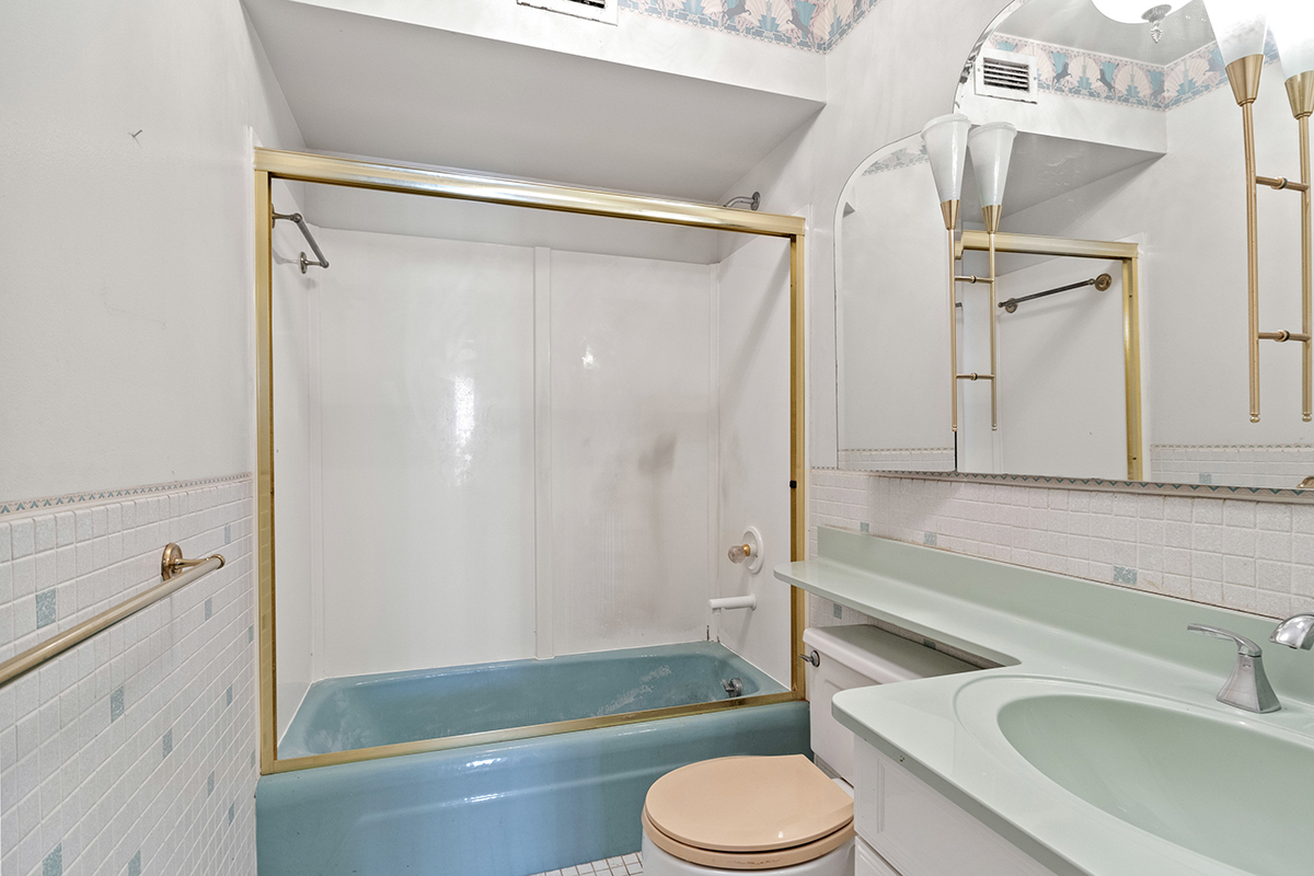 5901 N Sheridan Road Unit: 13B