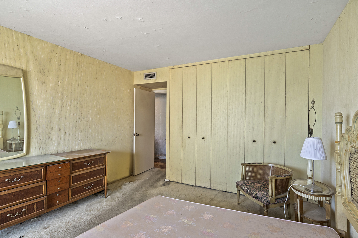 5901 N Sheridan Road Unit: 13B