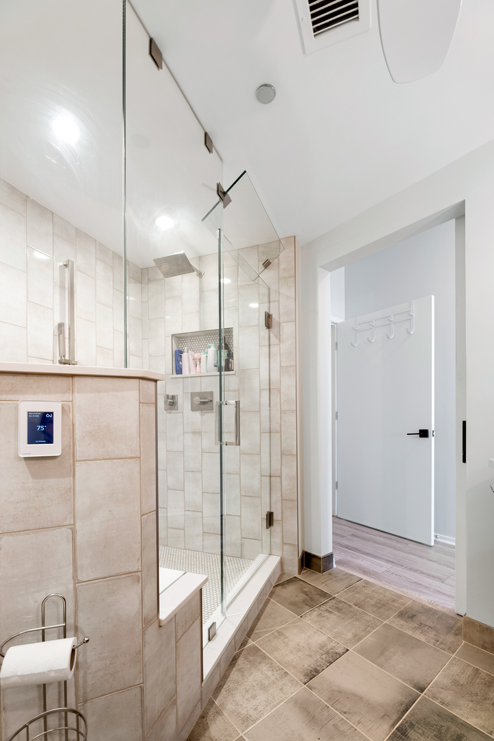 600 N Kingsbury Street Unit: 502