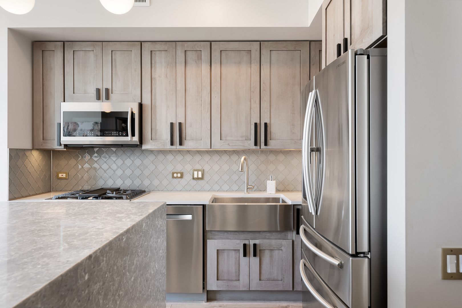 600 N Kingsbury Street Unit: 502
