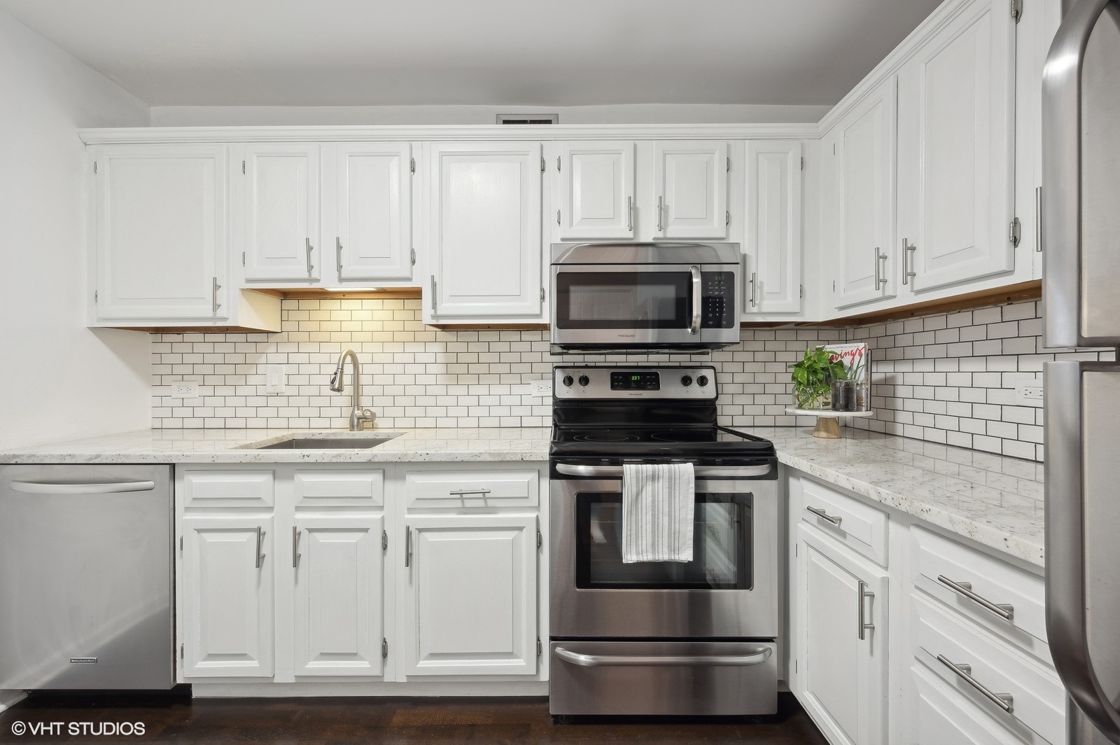 1636 N Wells Street Unit: 506