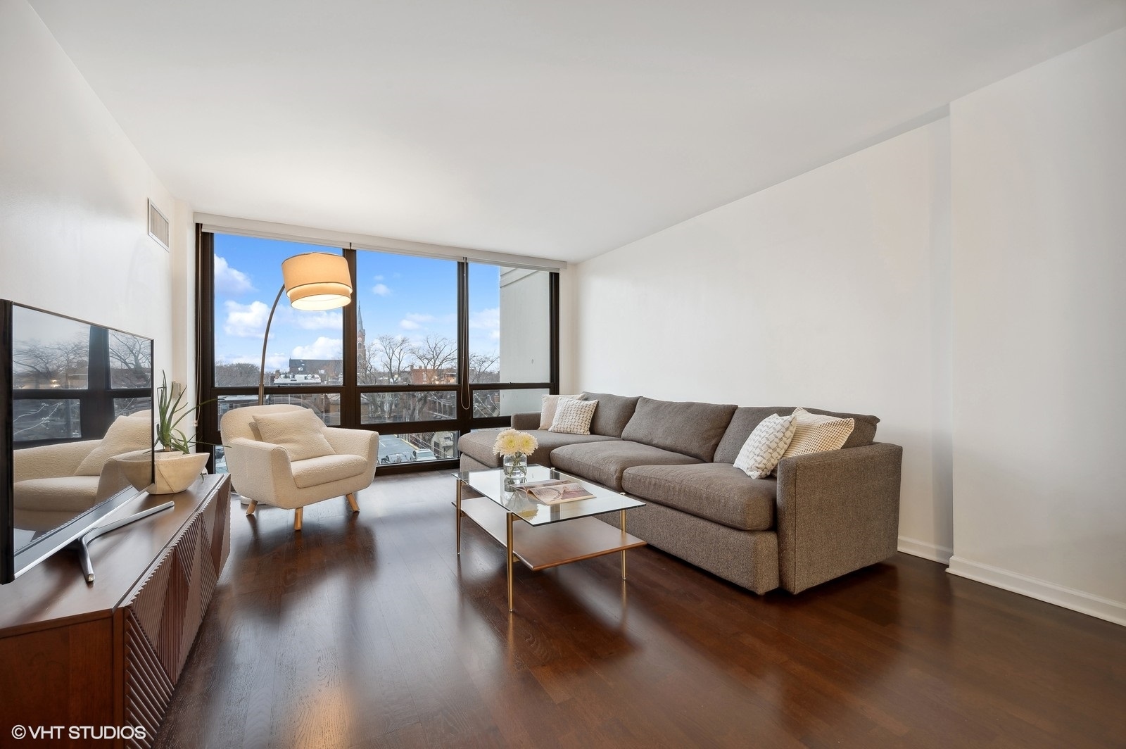 1636 N Wells Street Unit: 506