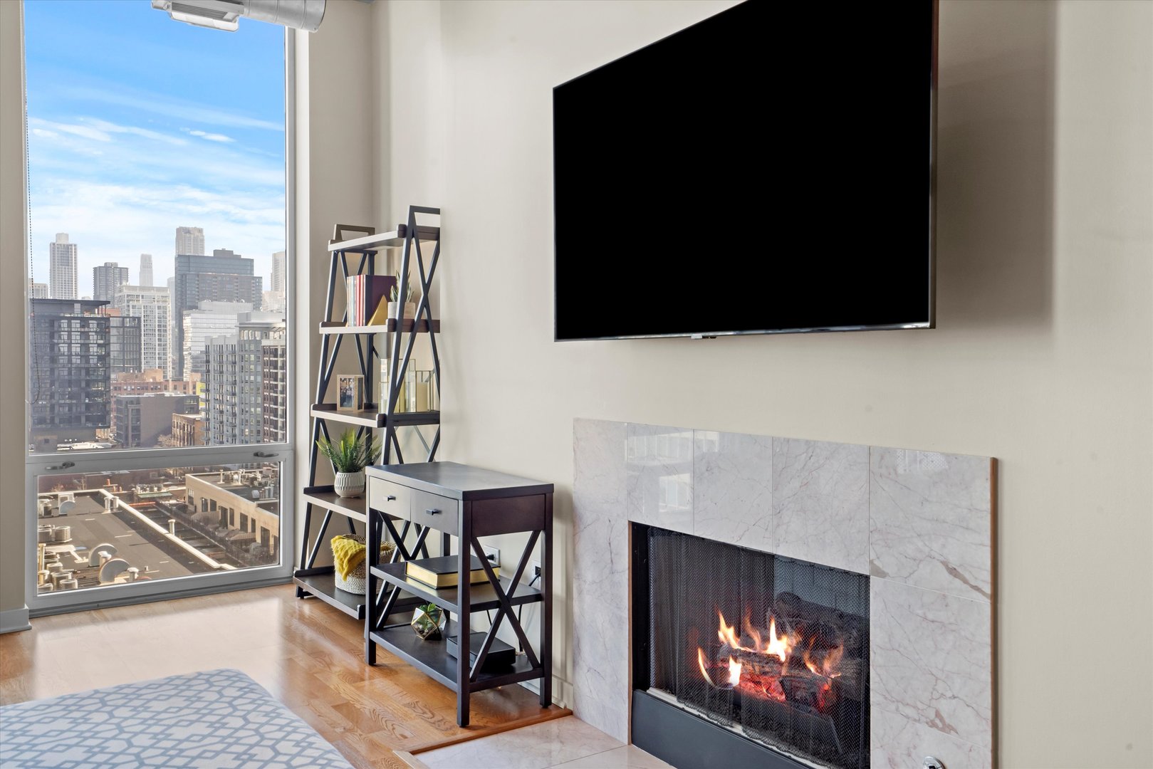 720 N LARRABEE Street Unit: 1302