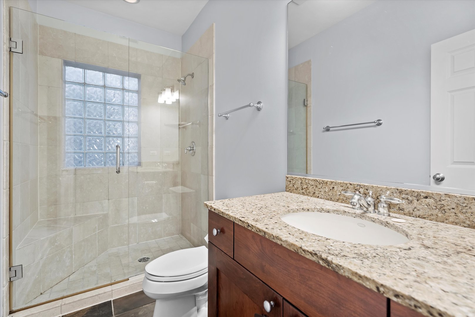 953 W Montana Street Unit: 3