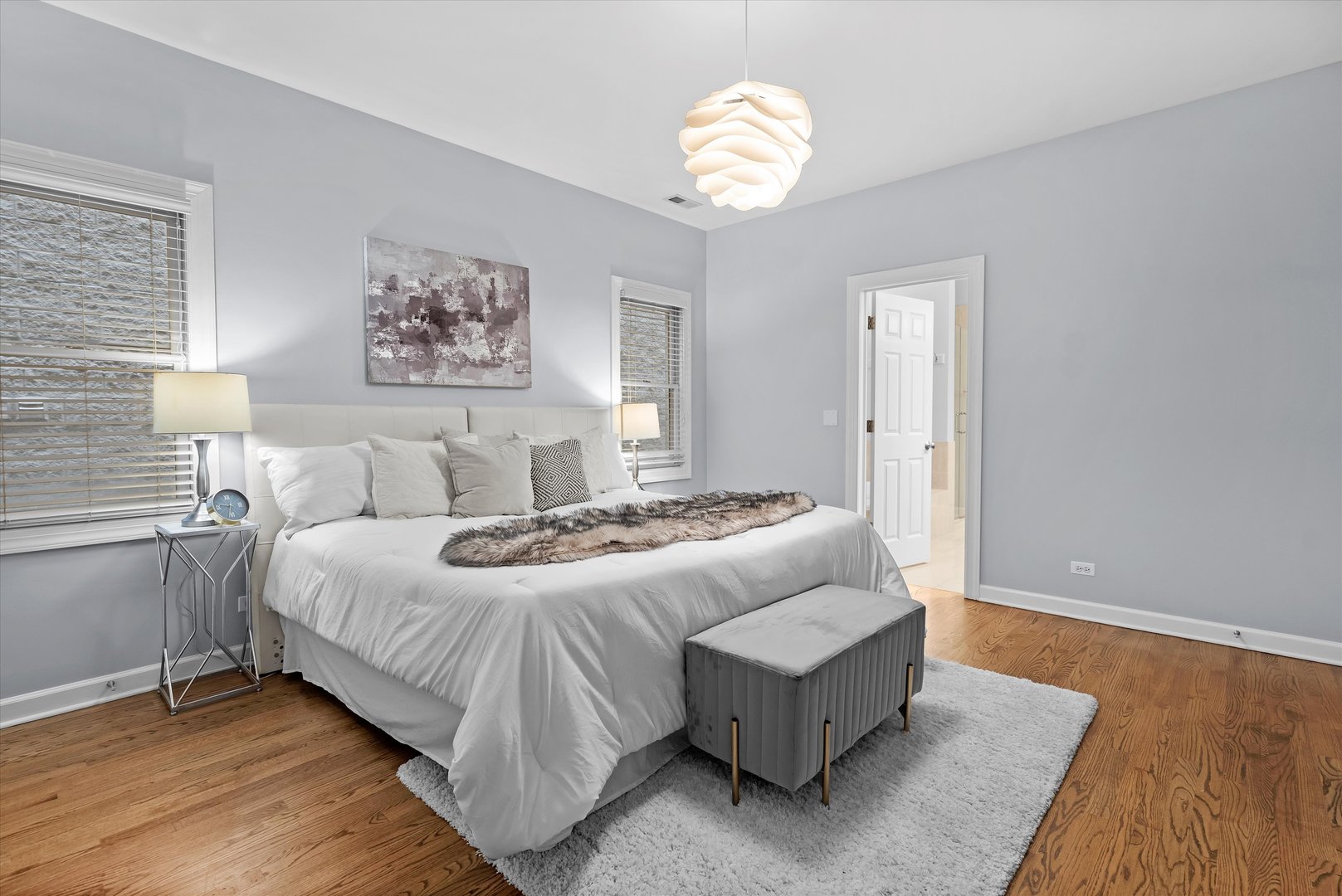 953 W Montana Street Unit: 3