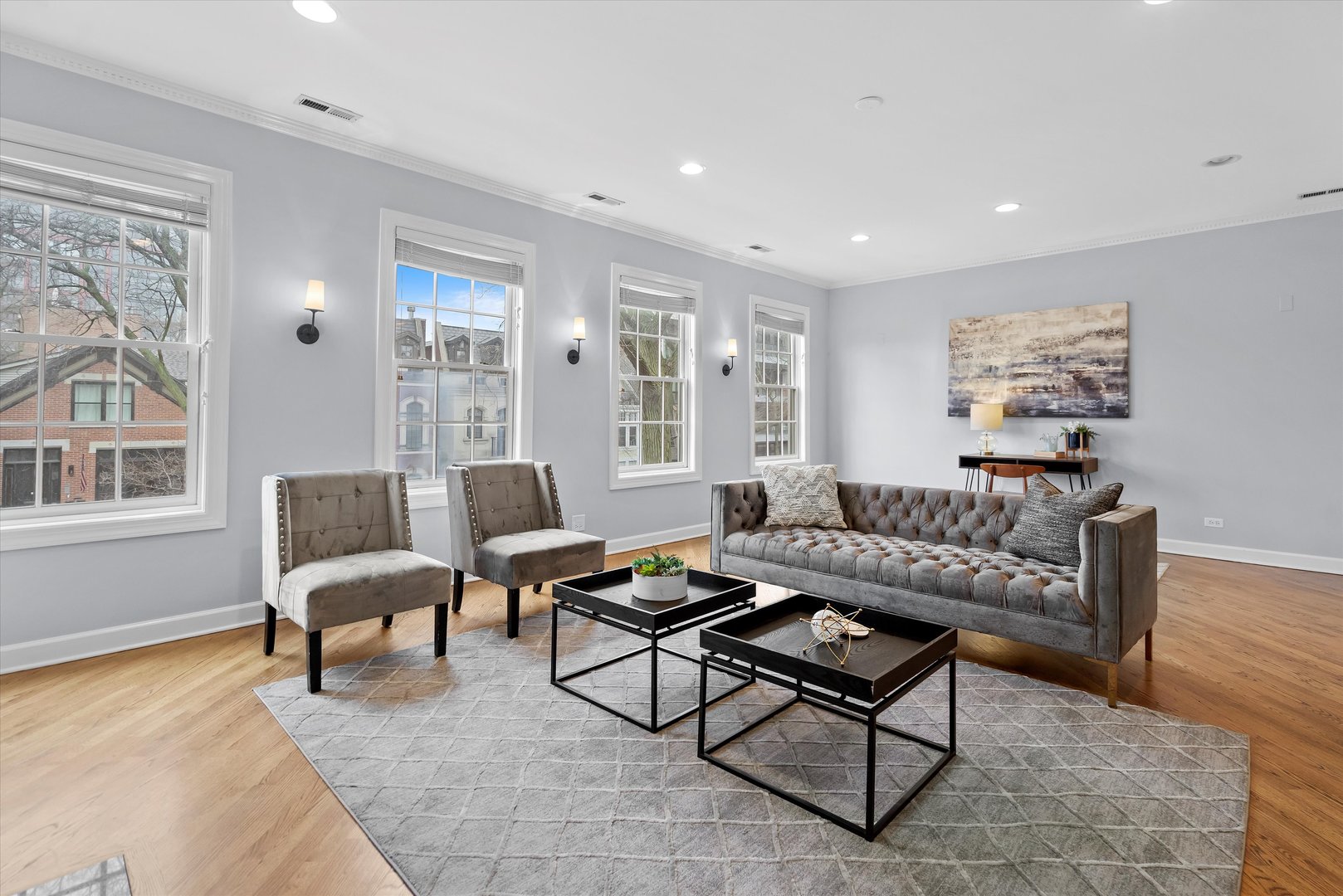 953 W Montana Street Unit: 3
