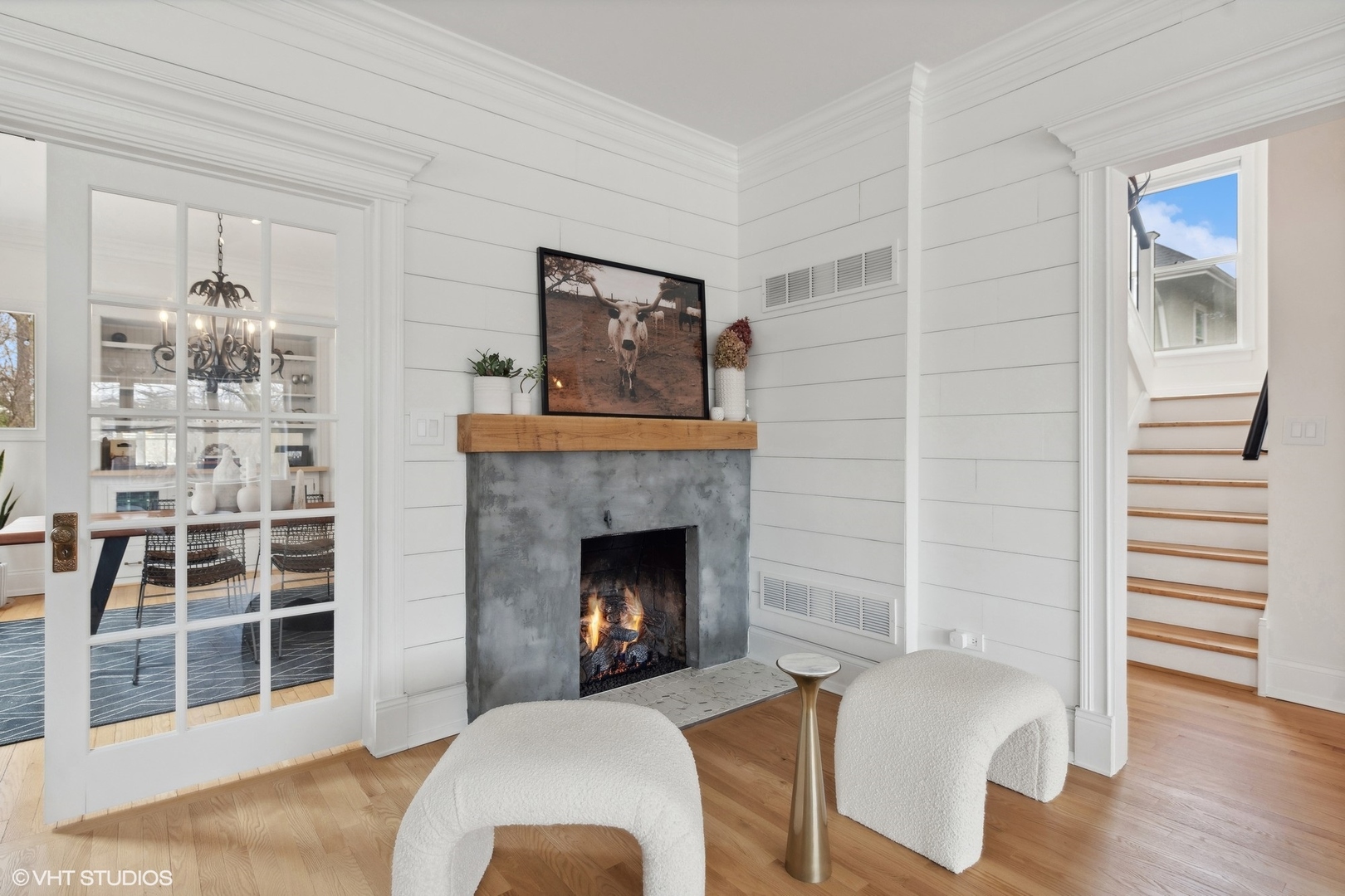 212 E Chicago Avenue