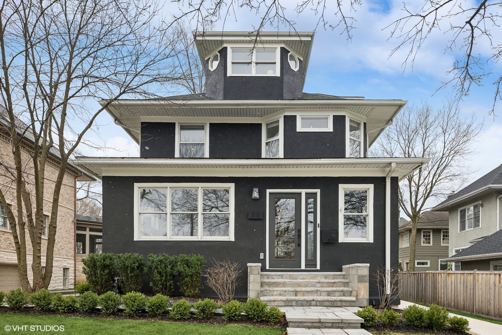 212 E Chicago Avenue