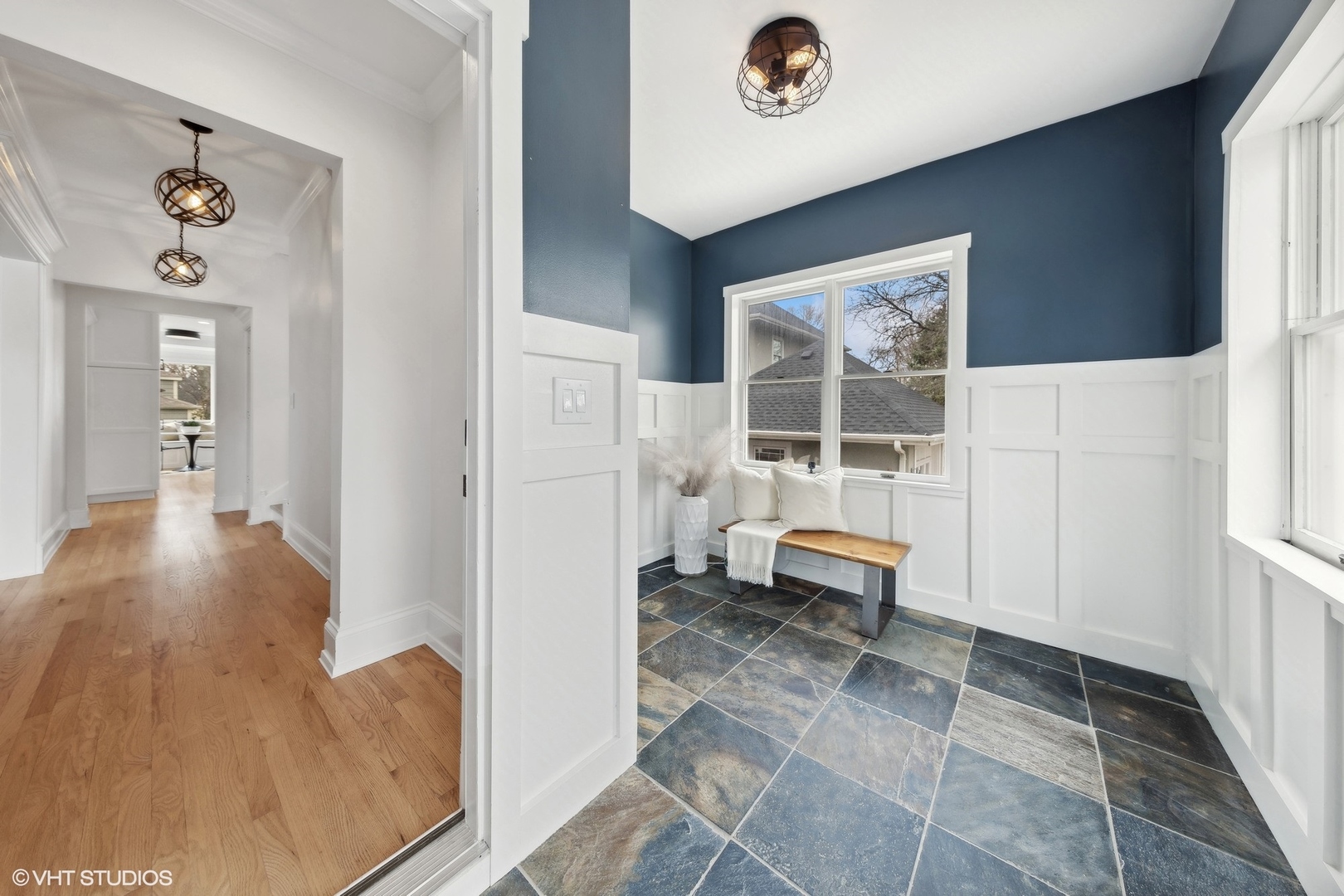 212 E Chicago Avenue