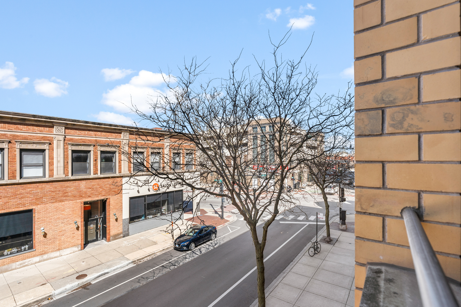 1645 W School Street Unit: 204