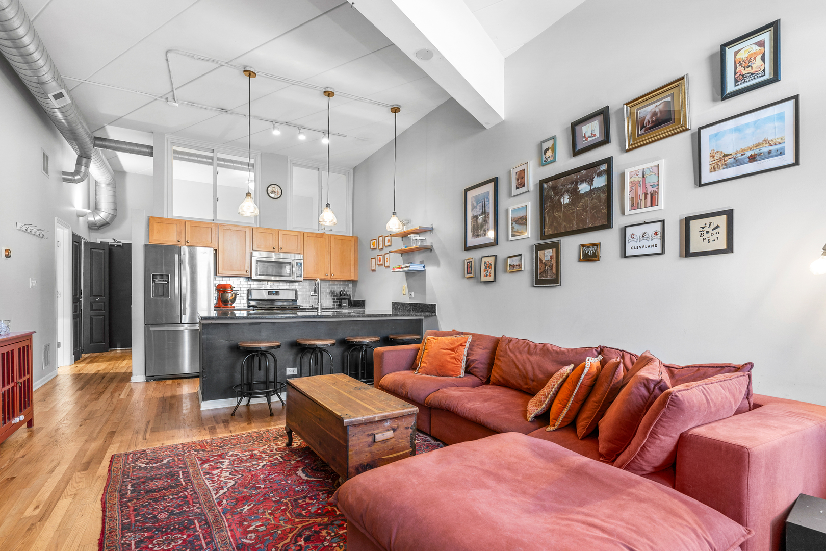 1645 W School Street Unit: 204